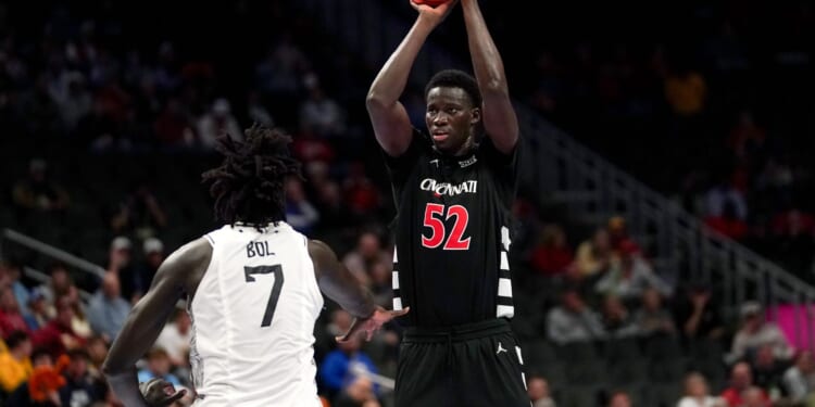 Michigan Adds Another Tower to the Title Defense, Lands 7'2" Transfer Moustapha Thiam