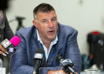 Mike Vrabel and Dianna Russini Push Back After Viral Hotel Pictures Set Off NFL Internet Frenzy