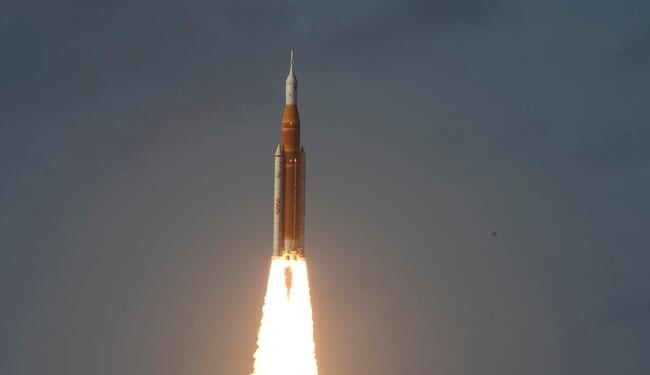 NASA Administrator Shares a Seriously Bada** Photo of the Artemis II Liftoff ('MERICA!) – Twitchy