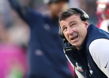 Photos Appear To Reveal Relationship Between Mike Vrabel, Dianna Russini. Now The Conspiracy Theories Are Out