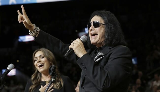SHOUT IT! Gene Simmons Taking on HORDE of Angry, Mouth-Breathing, Anti-American Trolls Is GLORIOUS – Twitchy