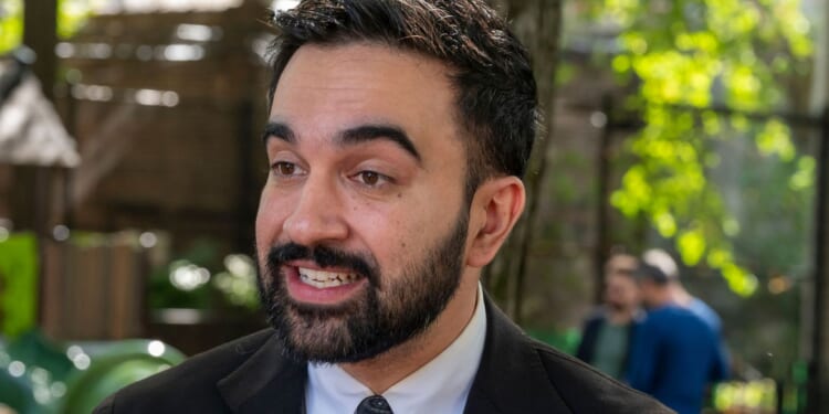 Suspects in Shooting of Baby Girl Flee on Moped, Get Creamed by Another Car in Brooklyn [WATCH]