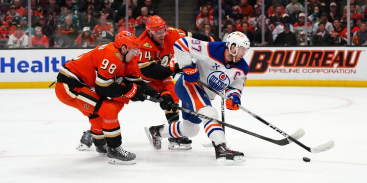 Connor McDavid Offers a Scathing But Honest Assessment After Oilers’ Collapse